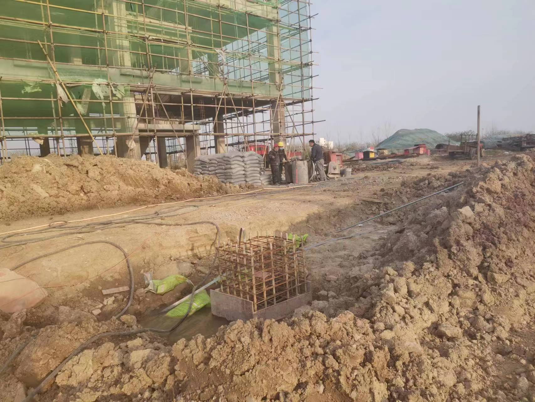 兰西当桥梁出现裂缝的时候应该及时加固修补